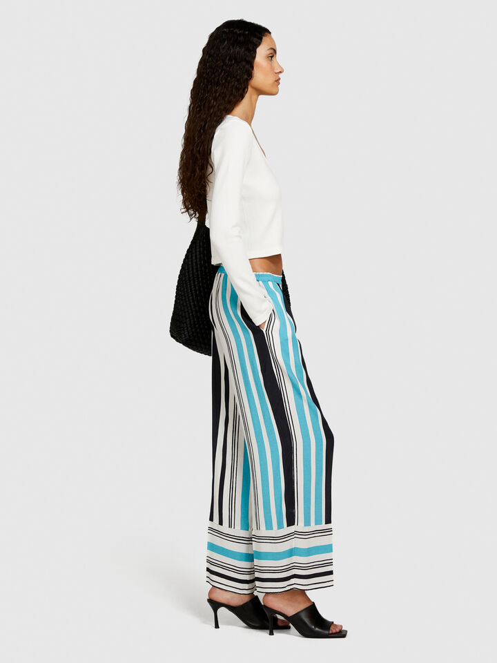 Printed satin trousers - women's flared trousers - Multi-color | Sisley image number 2